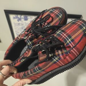 T.U.K Style Red Plaid Lace-Up Shoes